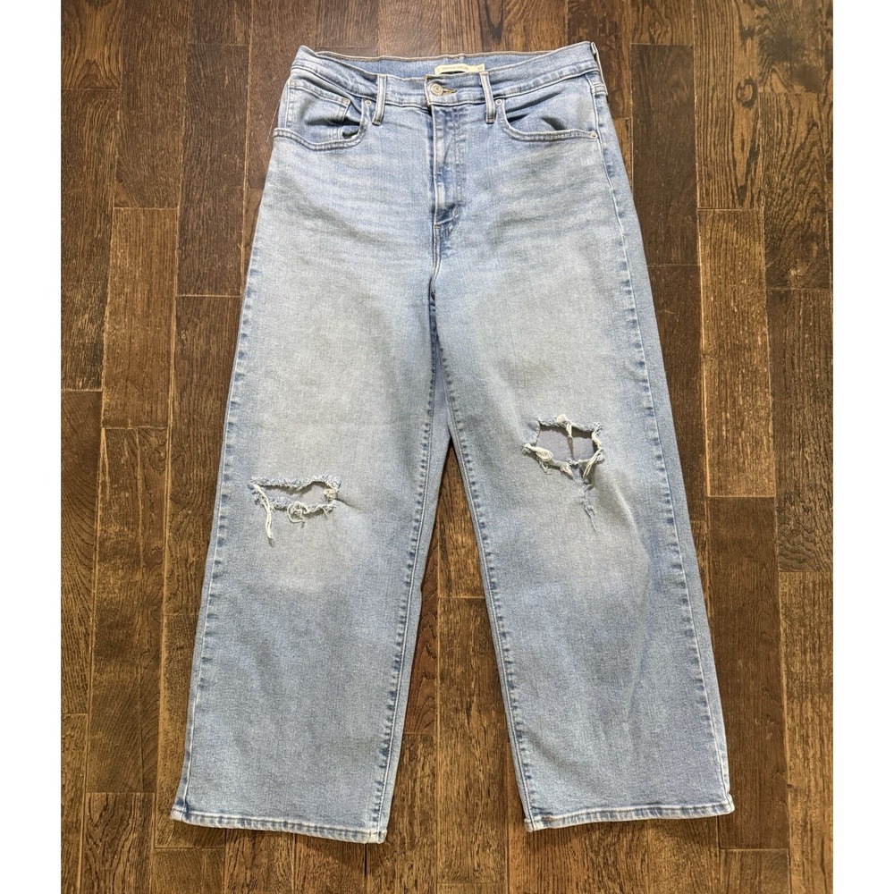Levi's Blue Jeans Women's Size 30 High-Rise Wide Leg Light Wash Distressed